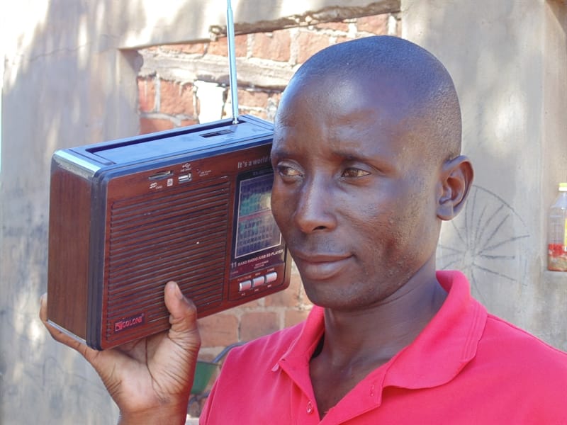 DEVELOPMENT MEDIA INTERNATIONAL Creating radio spots for family planning – Why we sent our scriptwriters to live in a village for a week